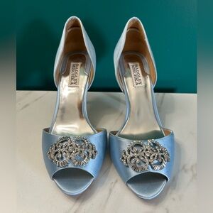 Badgley Mischka Blue Peep Toe Kitten Heel